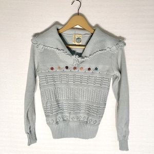 SOLD IN-STORE VTG Flower Collared Light Blue/ Grey Sweater